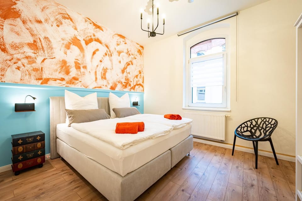 Bed, Photo of the whole room, Bedroom, flat iron, wardrobe