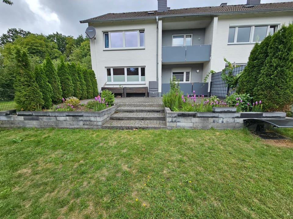 Property building, Day, Garden, Garden view