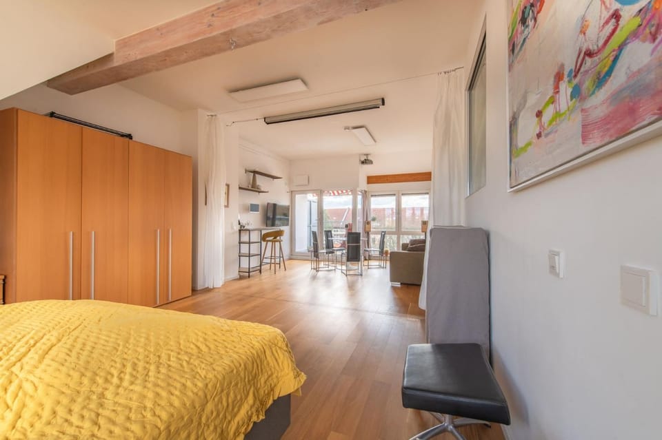 Stylish Loft Apartment with Designer Bathroom & Balcony Apartment in Berlin