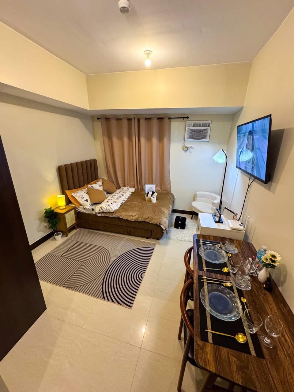 TV and multimedia, Photo of the whole room, Dining area