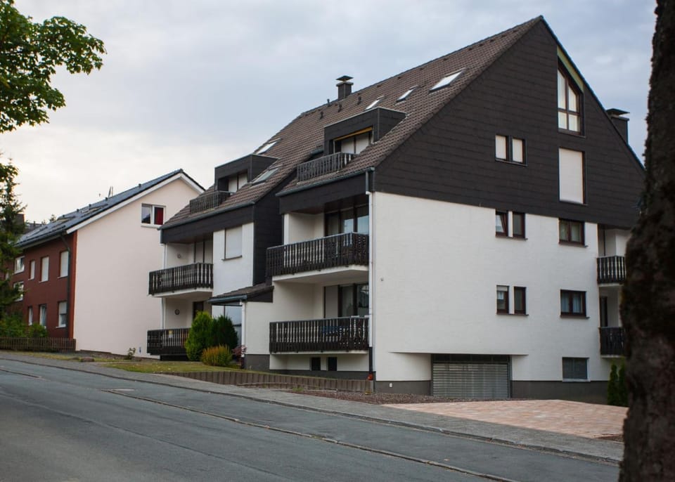 Welcome in - Studio mit Balkon, in der Nähe der Skipiste in Winterberg Apartment in Winterberg