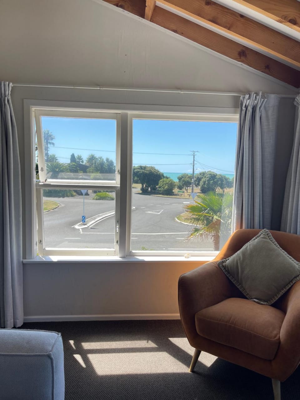 Beach front home stay - Entire home House in Hawke's Bay