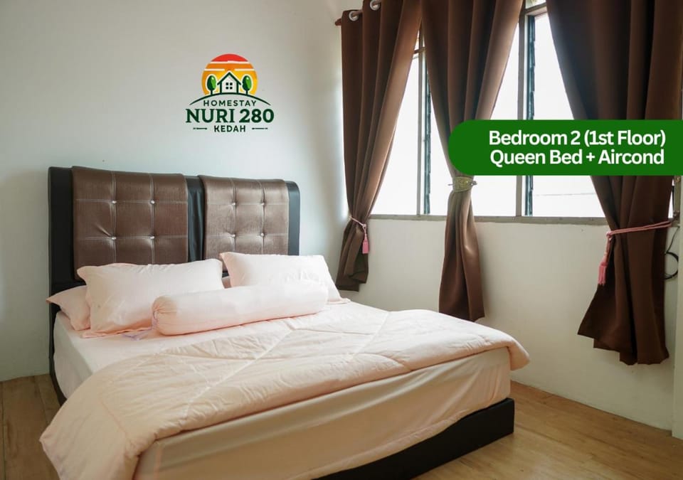 Bedroom, air conditioner