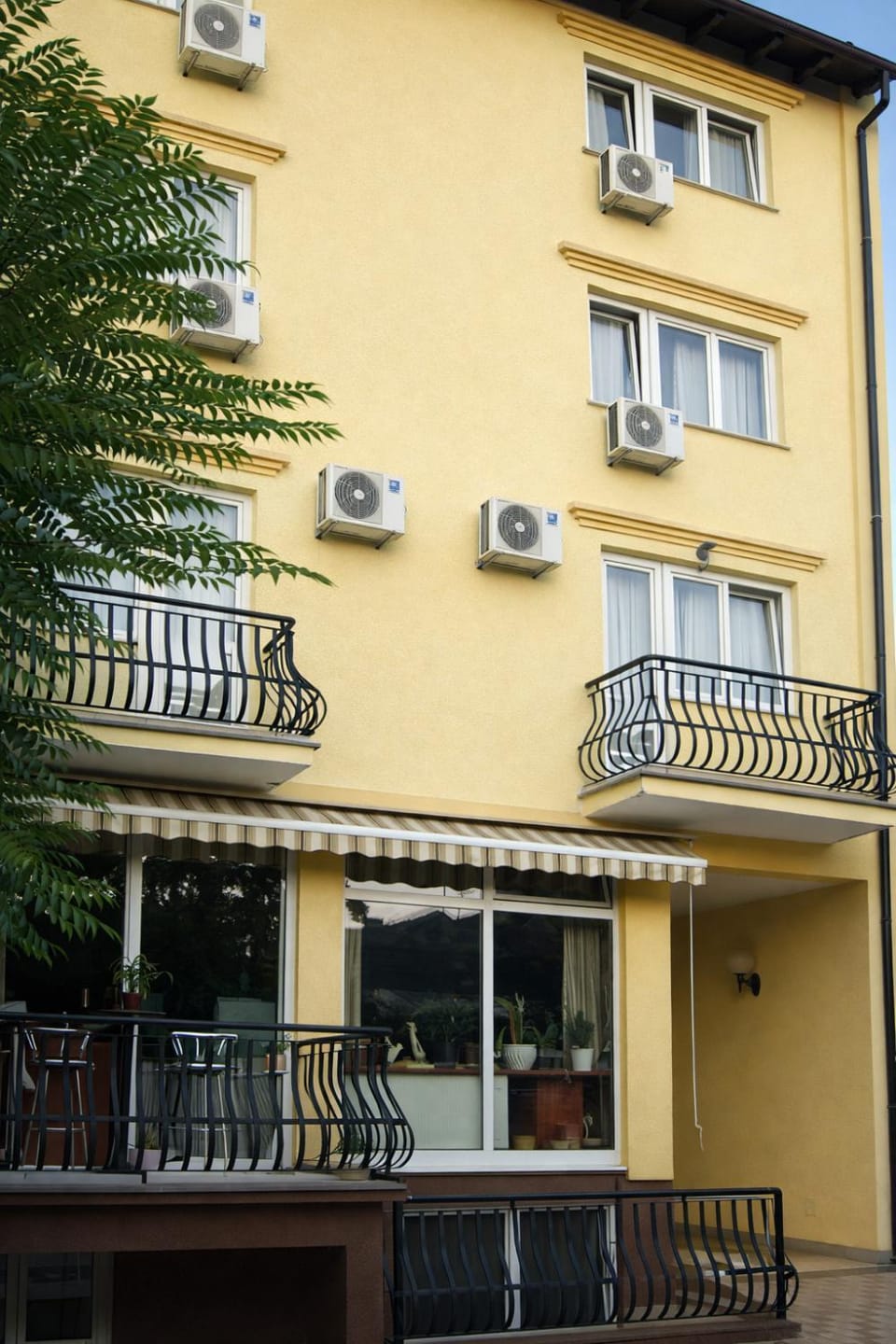 Property building, Balcony/Terrace