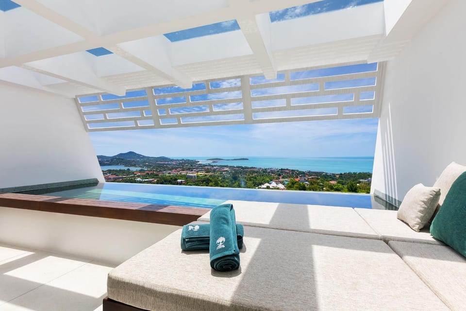 Balcony/Terrace, Swimming pool