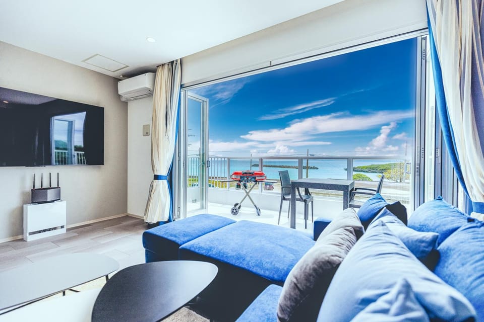 Natural landscape, TV and multimedia, Living room, Seating area, Sea view, Sea view