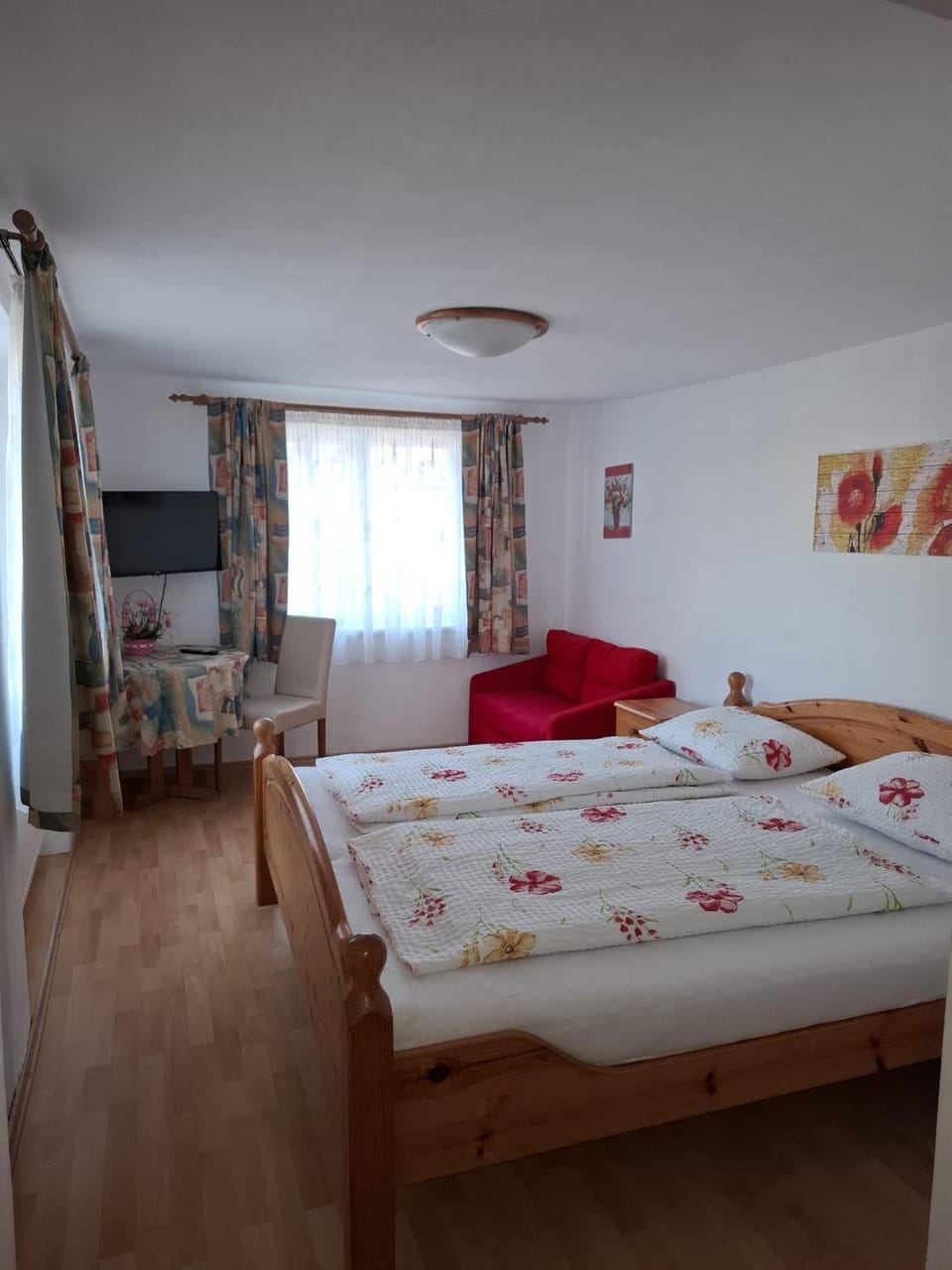 Lucente Krieglach Inn in Styria