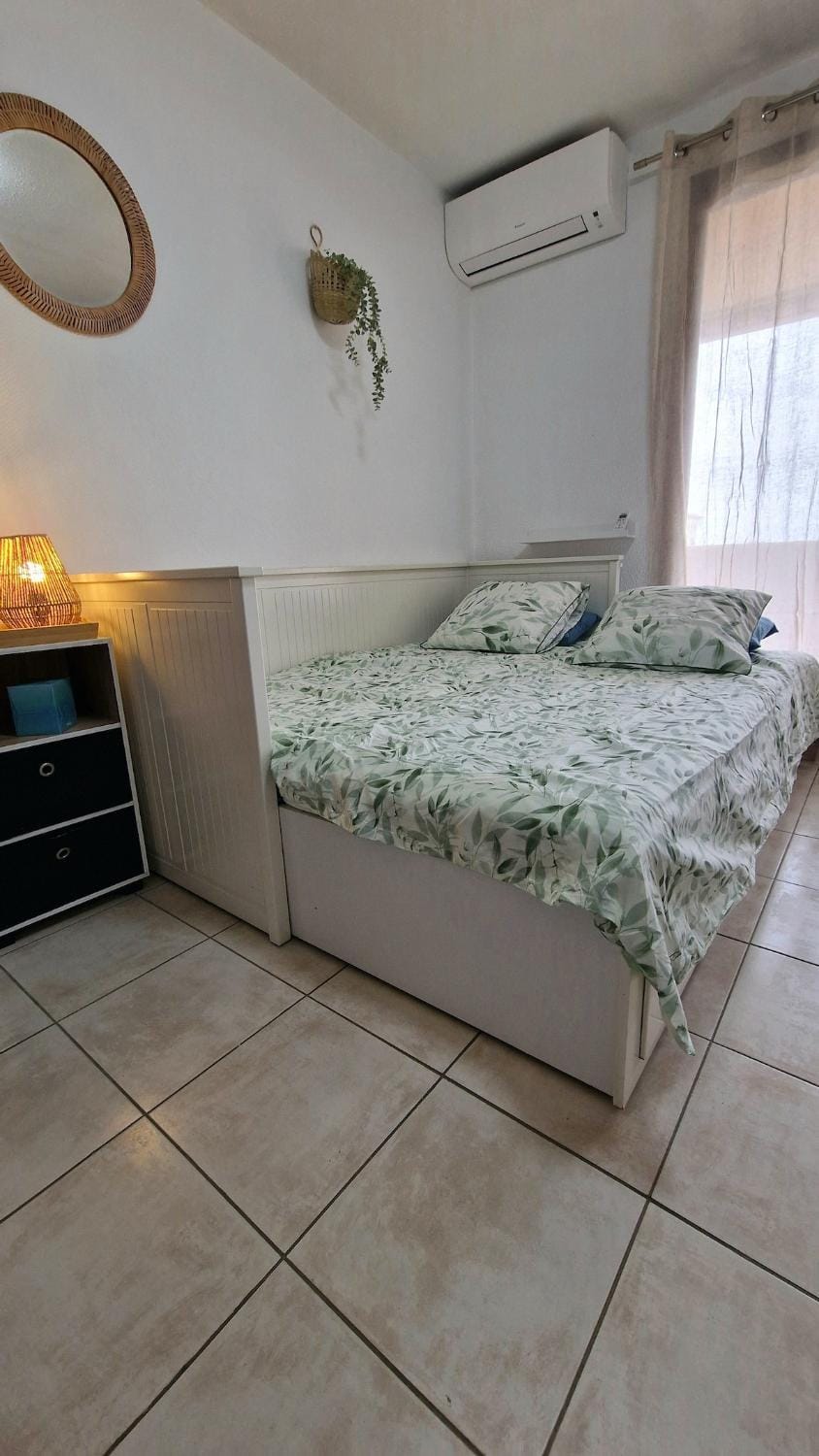 Studio paisible belle vue et proche de la mer Apartment in Cavalaire-sur-Mer
