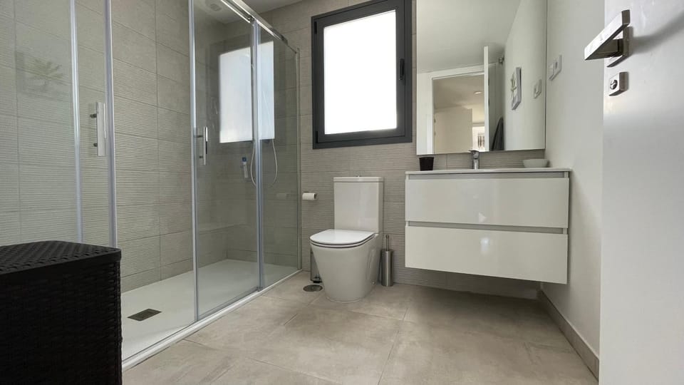 Intermobiliaria Rentals - South Bay III PH Apartment in Costa del Sol