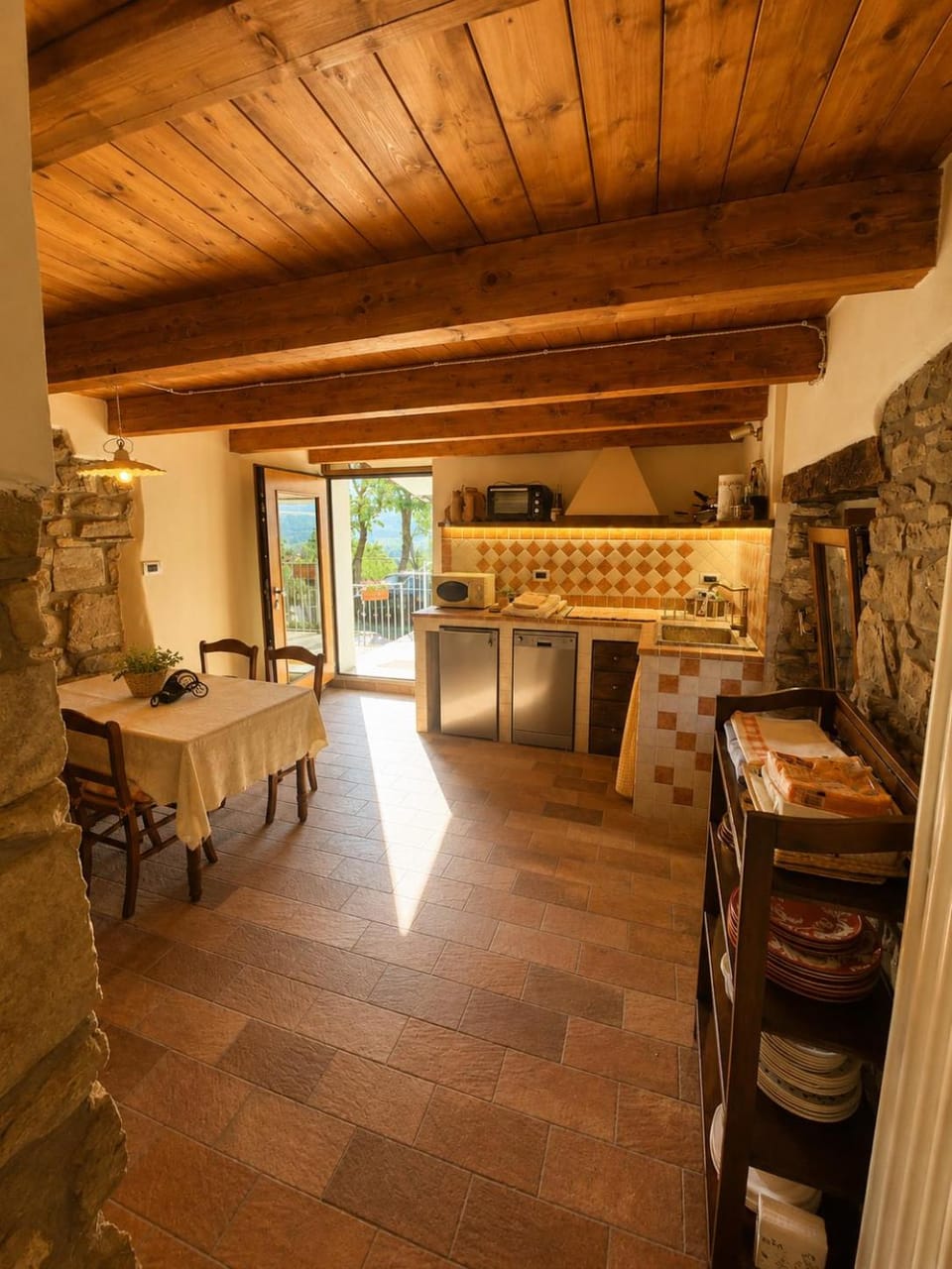 Kitchen or kitchenette, Living room, Dining area