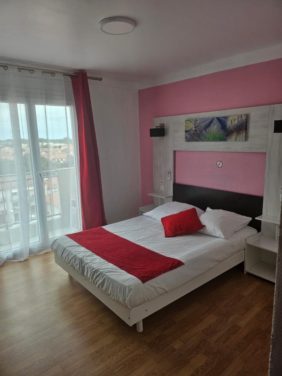 VICTORIA Hôtel Hotel in Perpignan