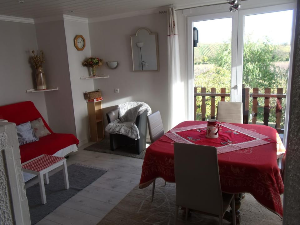 Balcony/Terrace, Living room, Seating area, Dining area