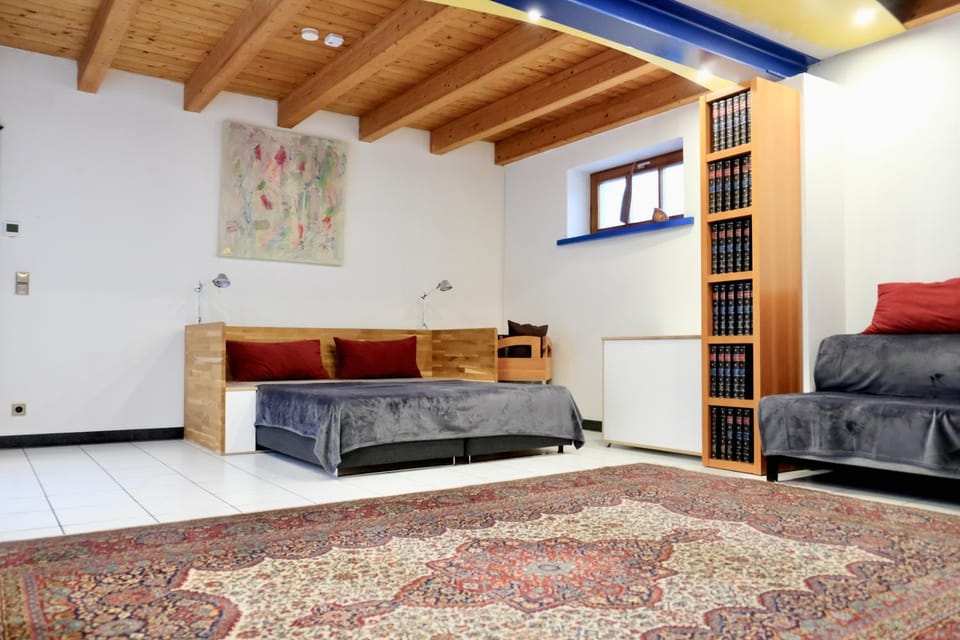 Bed, Living room, Bedroom