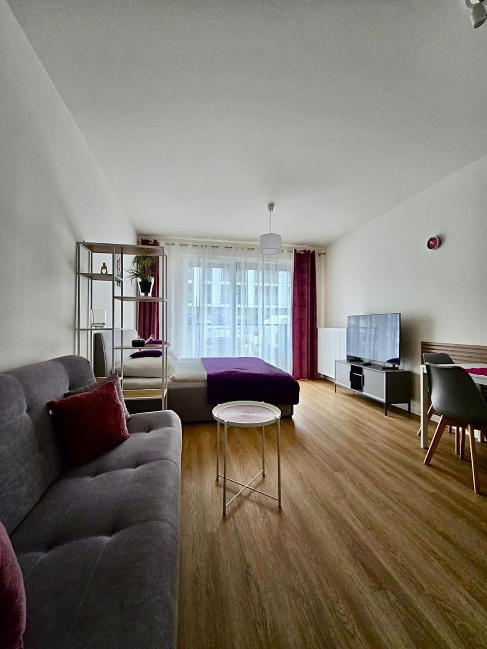 EASY RENT Apartments - Business Center 101, Free Parking, 24h Check-in Apartment in Masovian Voivodeship