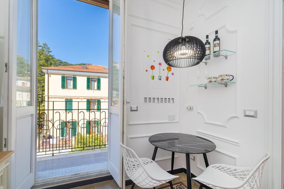 Appartamento Laura Apartment in Finale Ligure