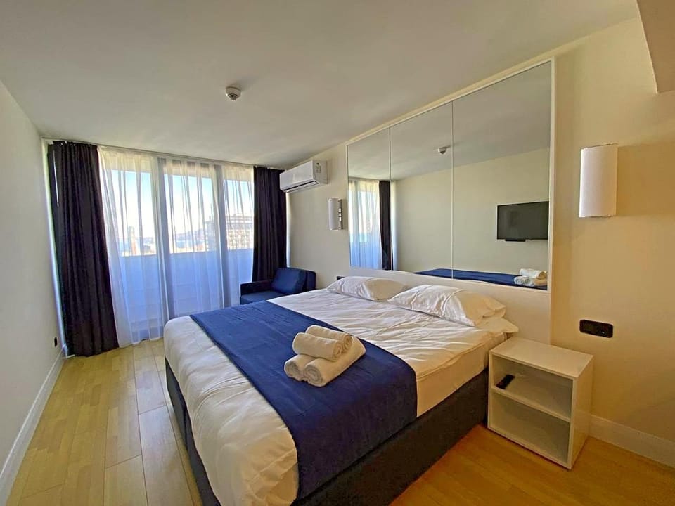 DelMar Orbi City D2 block 38floor studio and one-bedroom Apartment in Batumi