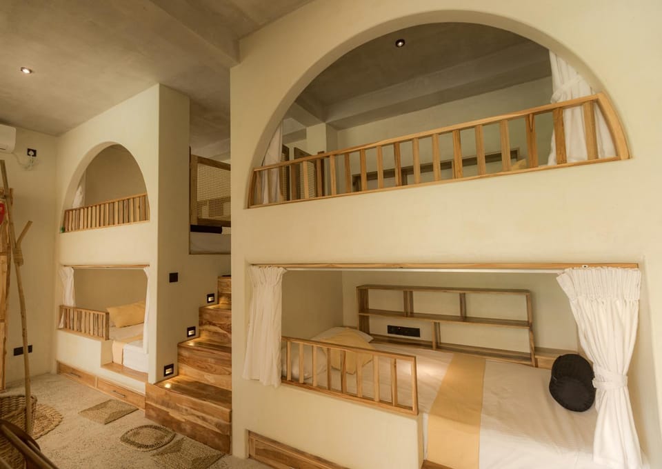 Bed, bunk bed