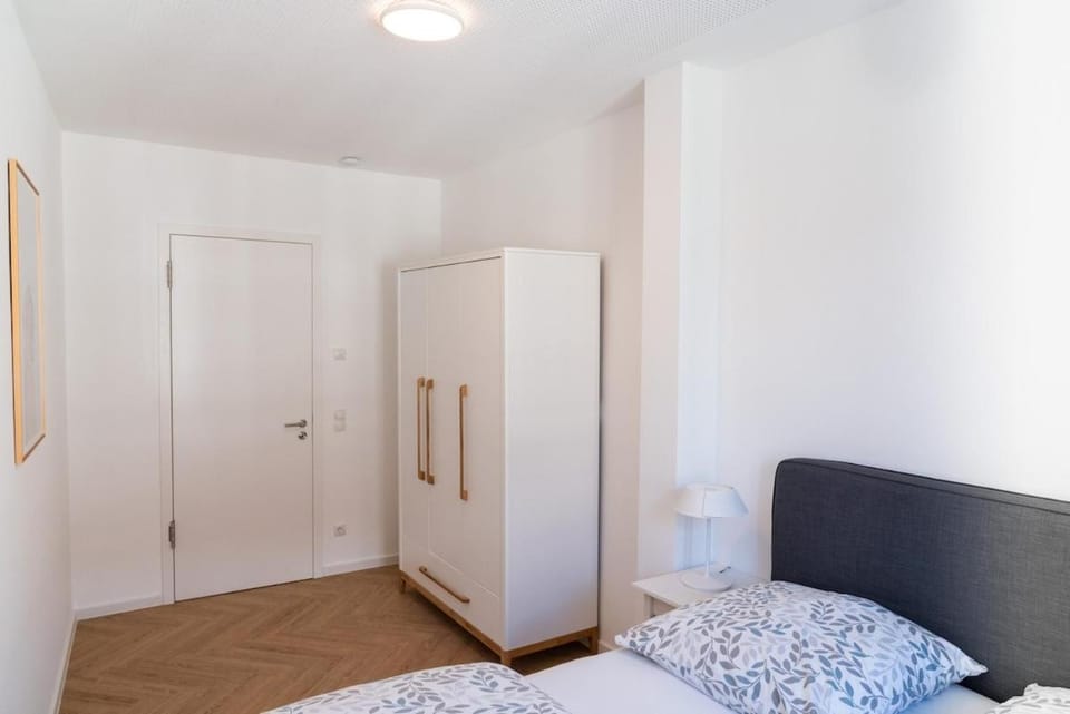 Bedroom, wardrobe