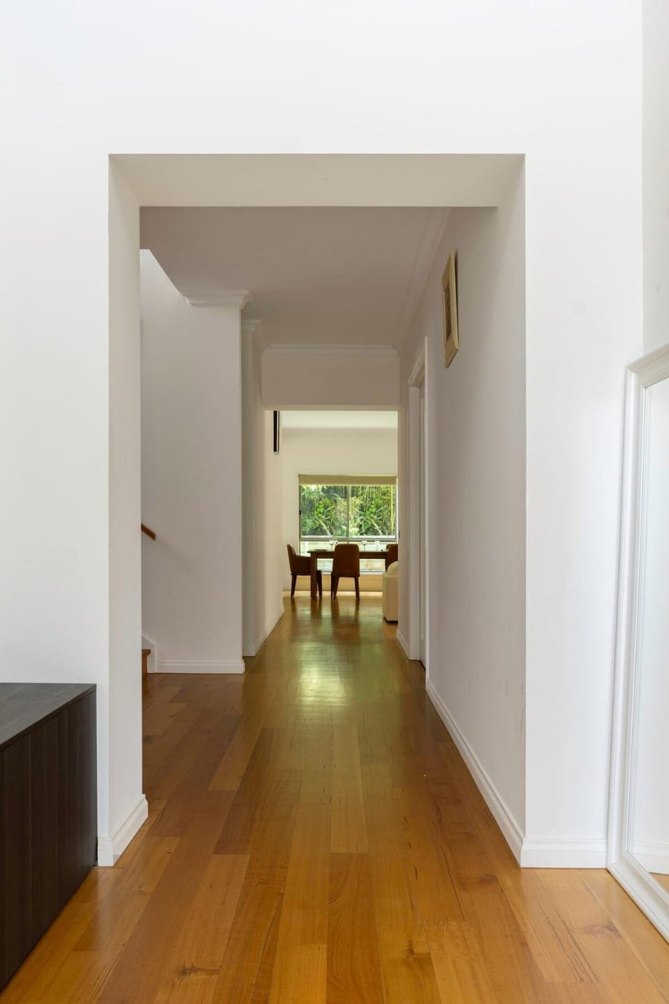 Spacious Home with Ensuites House in Glen Waverley