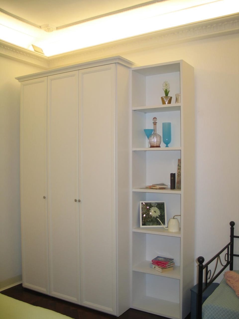 wardrobe