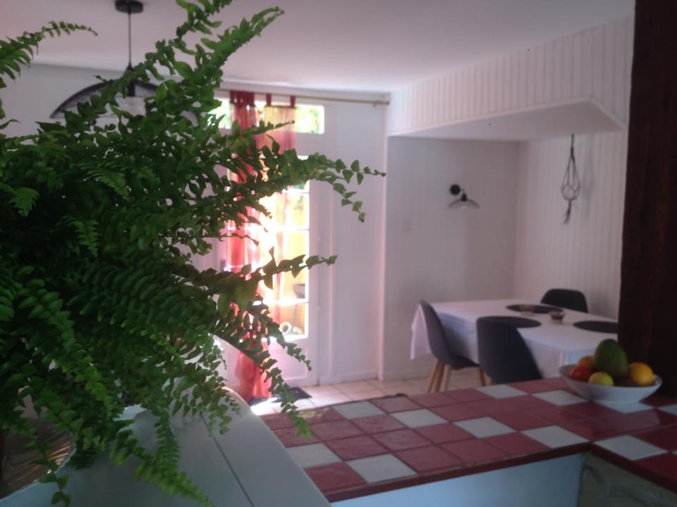 Plage Parc Parking Apartment in La Rochelle