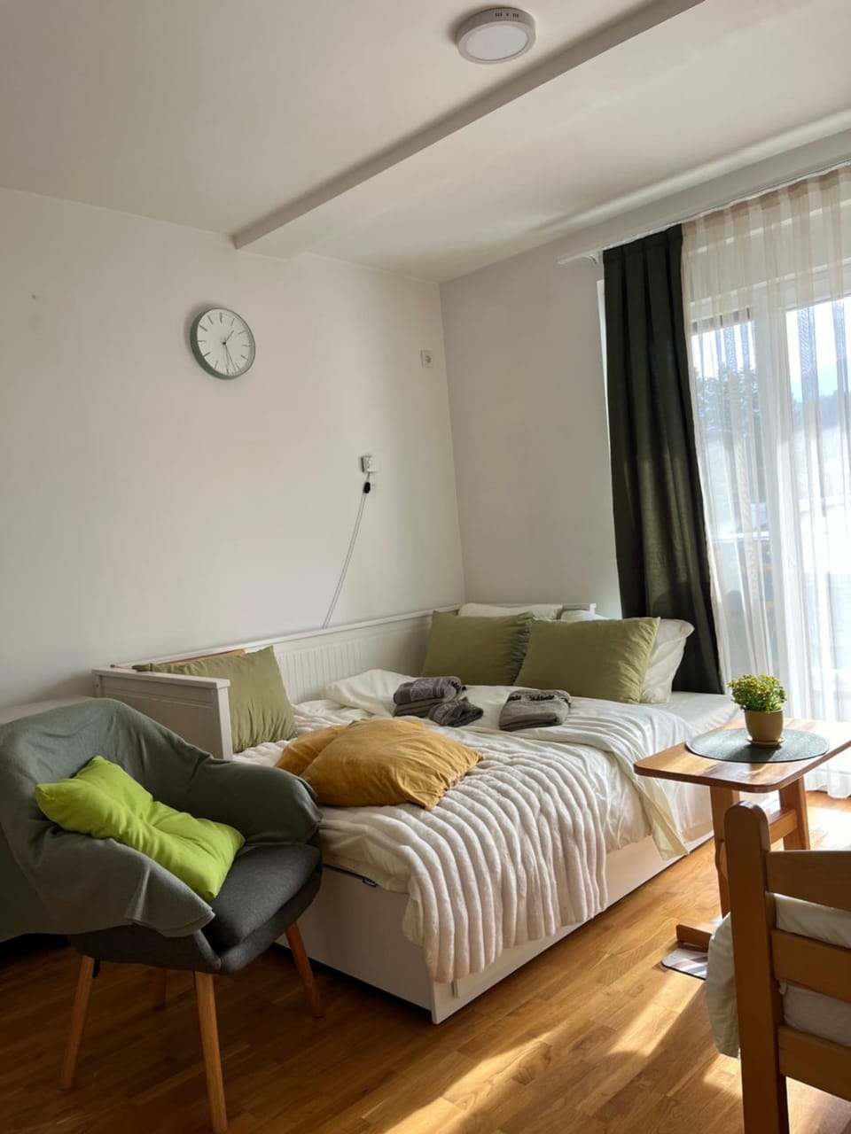 Living room, Seating area, Bedroom