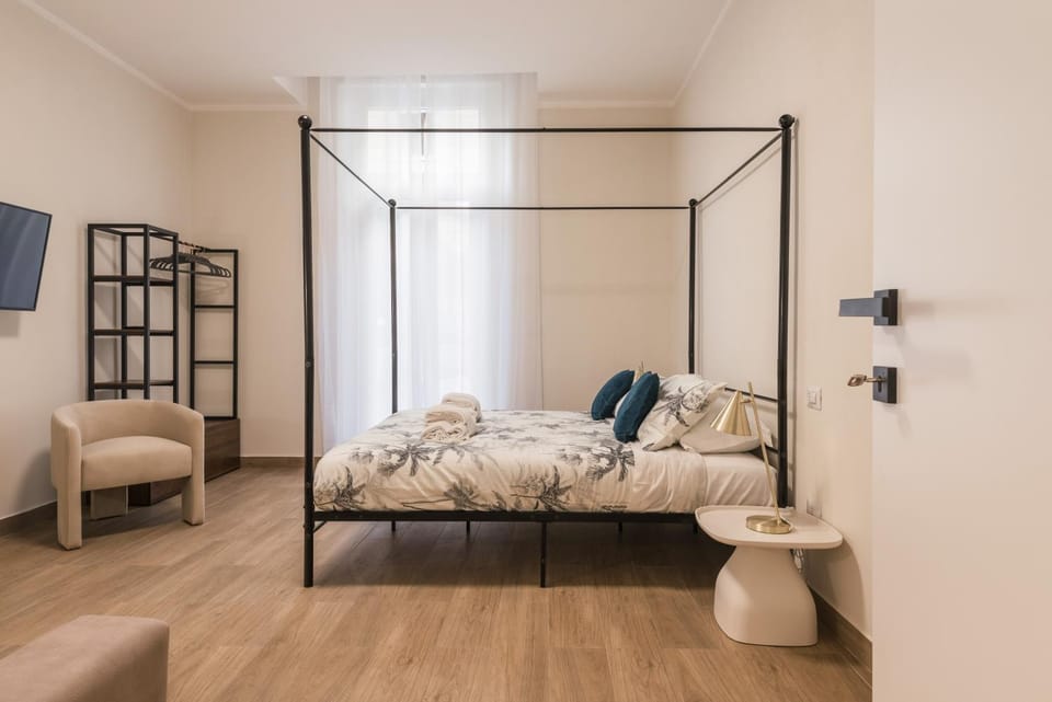Bed, Bedroom