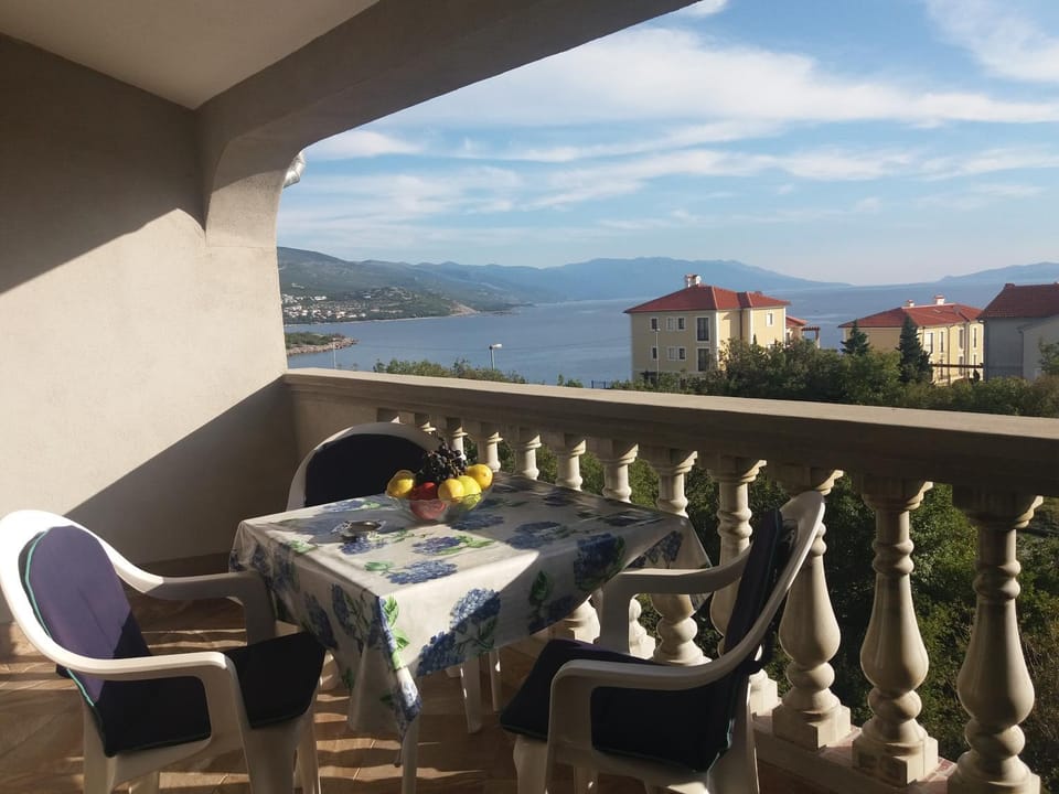 Balcony/Terrace, Mountain view, Sea view