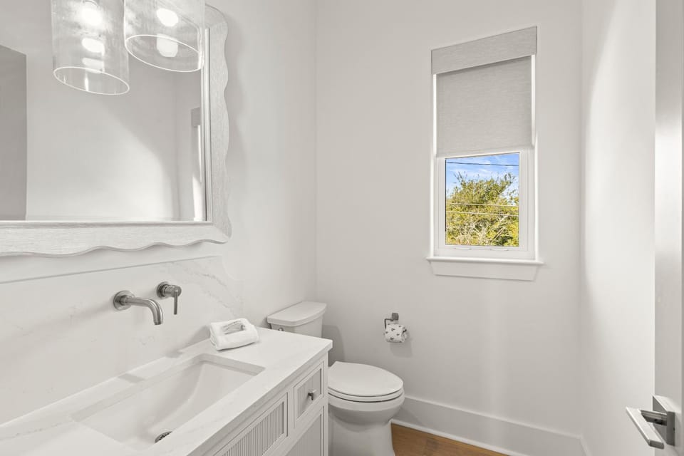 The Luxe Lookout House in Inlet Beach