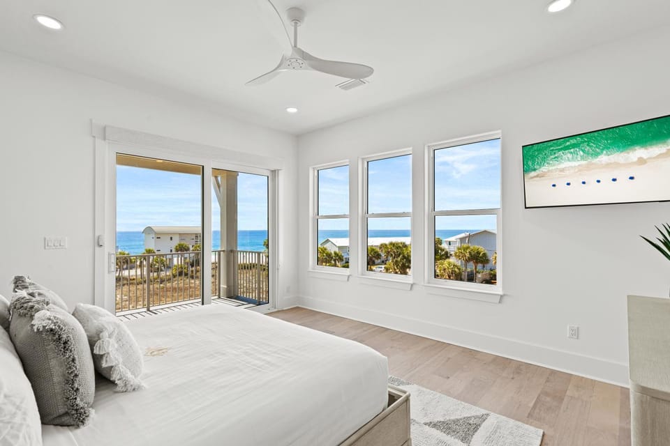 The Luxe Lookout House in Inlet Beach