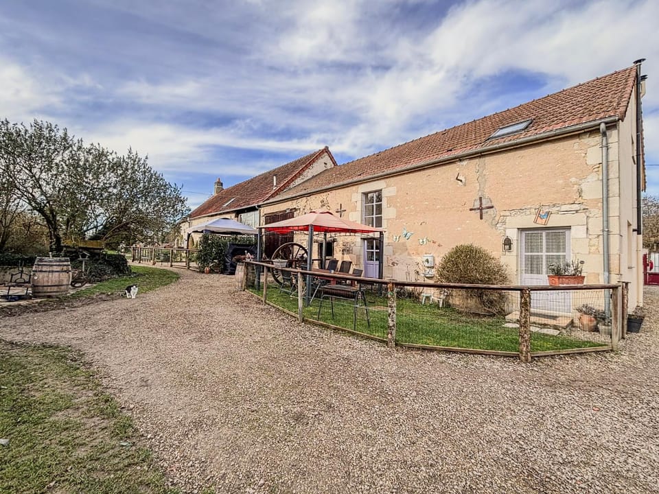 Property building, Garden