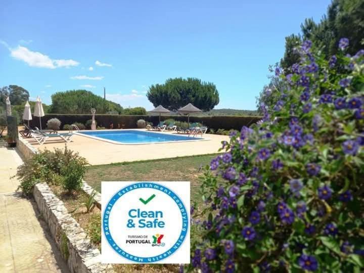 Quinta das AVES - Double Bedroom 3 Bed and Breakfast in Lagos
