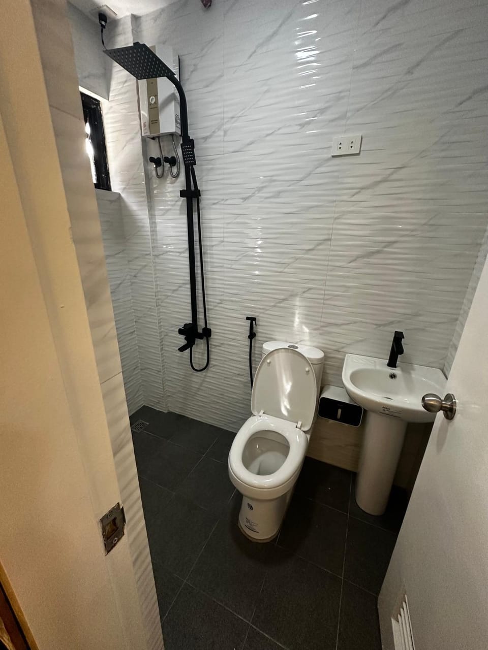 Shower, Toilet, Bathroom, bidet