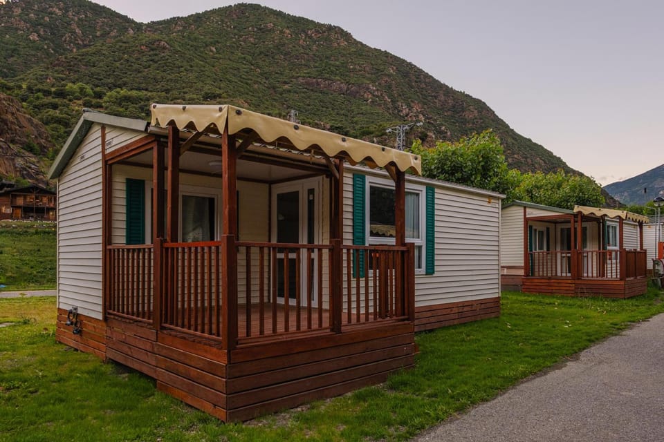 Frontera Bungalow Park Campground/ 
RV Resort in Catalonia