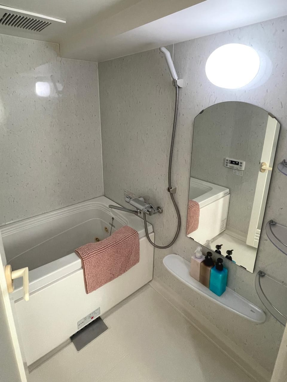 #5 WiFi無料&東新宿4分!歌舞伎町のホテルライク清潔部屋! Apartment in Shinjuku
