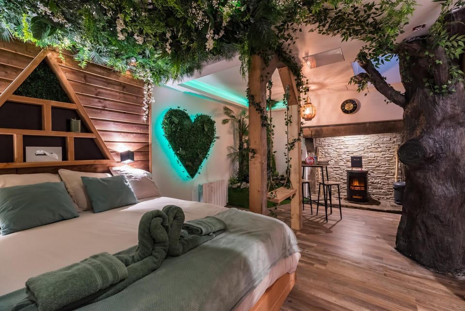 Mowgli Gite Jungle House in Brittany