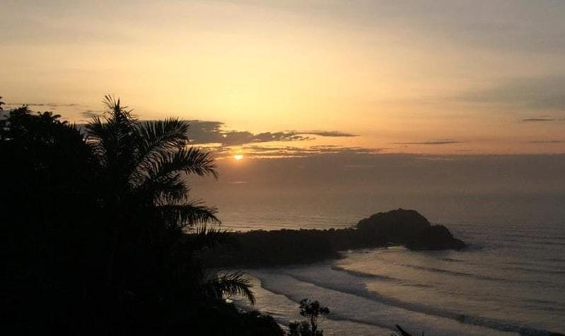 Villa in a Paradise Beach surround by the forest House in State of São Paulo