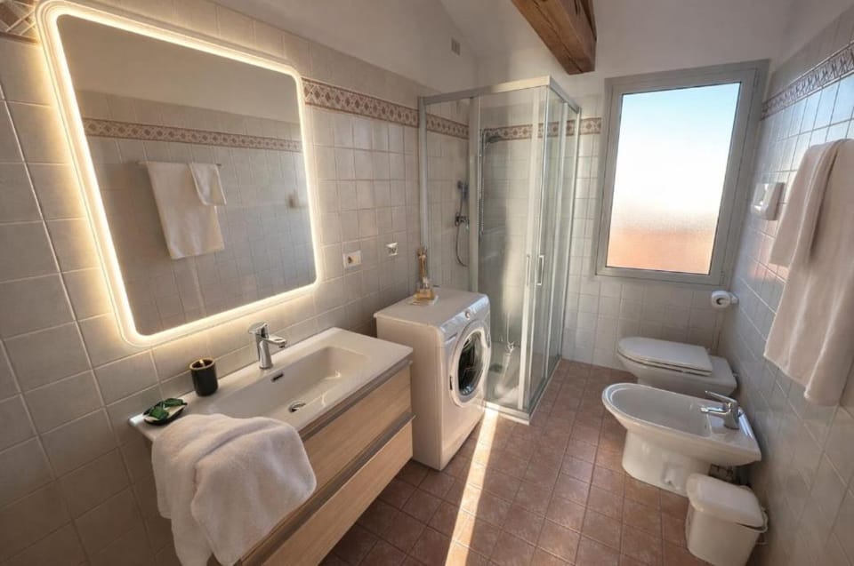 Shower, Toilet, Bathroom, bidet, washing machine