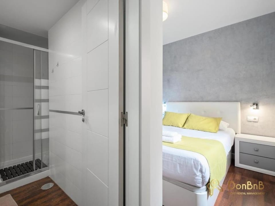 Central Málaga flat with wifi Apartment in Malaga