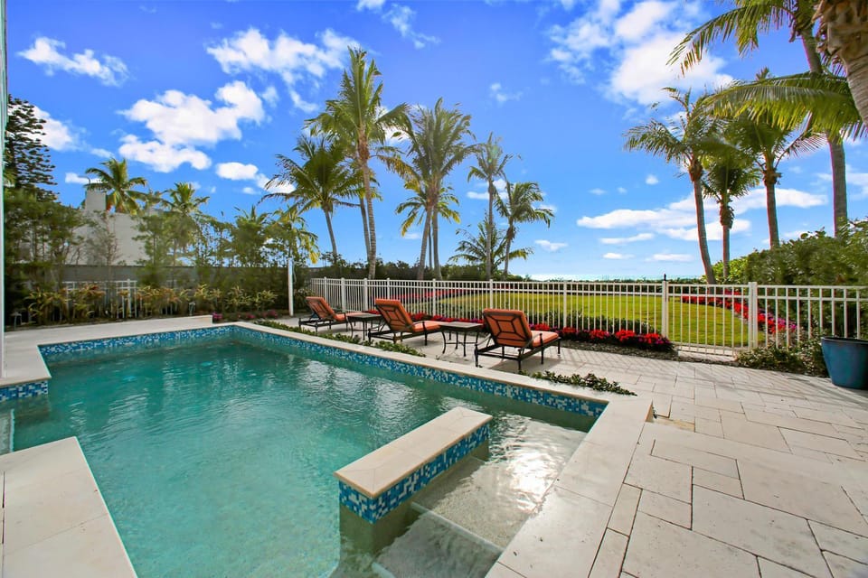 Serenity, Luxury Beachfront Vacation Paradise, Sleeps 12 House in Bonita Beach