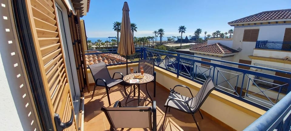 Patio, Balcony/Terrace, Dining area, Pool view