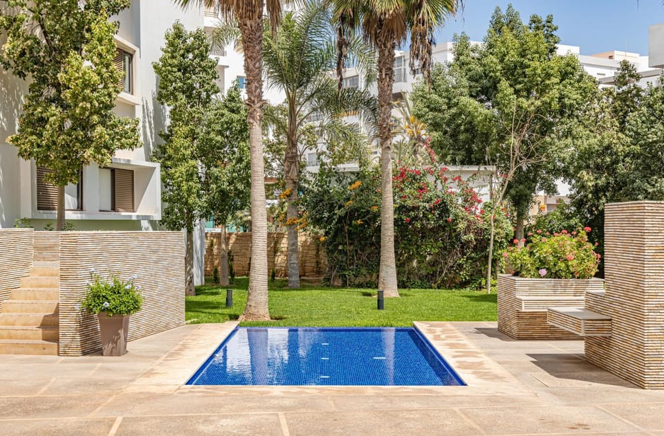 Garden, Swimming pool
