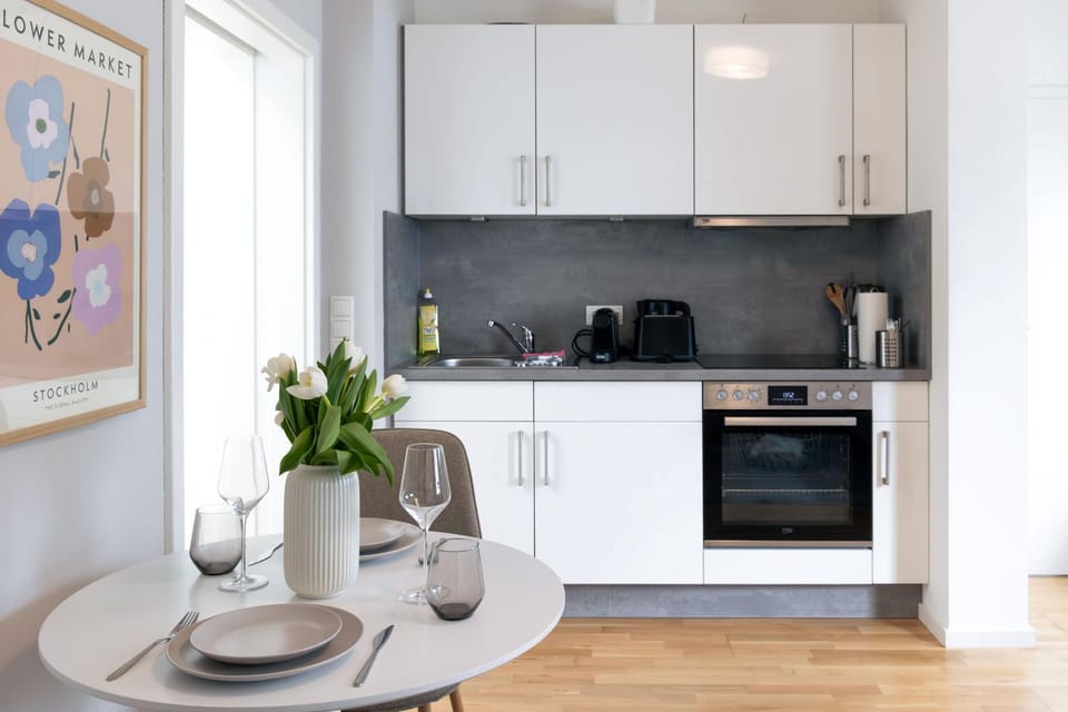 Kitchen or kitchenette, kitchen