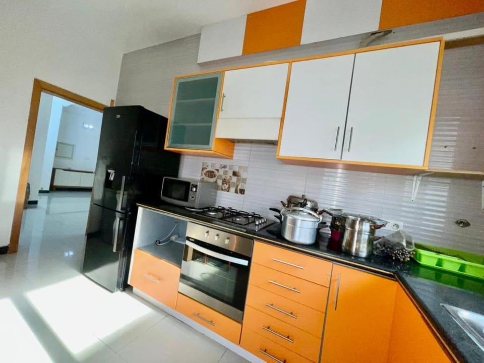 Agréable appartement au virage Almadies Apartment in Dakar