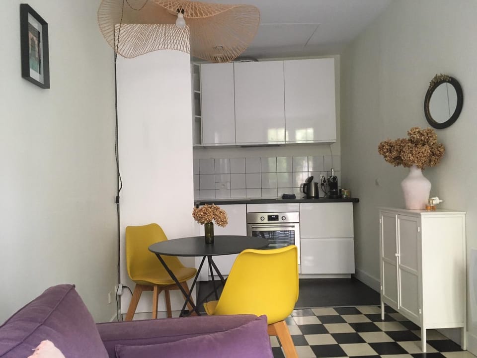 Dépendance calme avec jardin au coeur de Bordeaux Apartment in Bordeaux