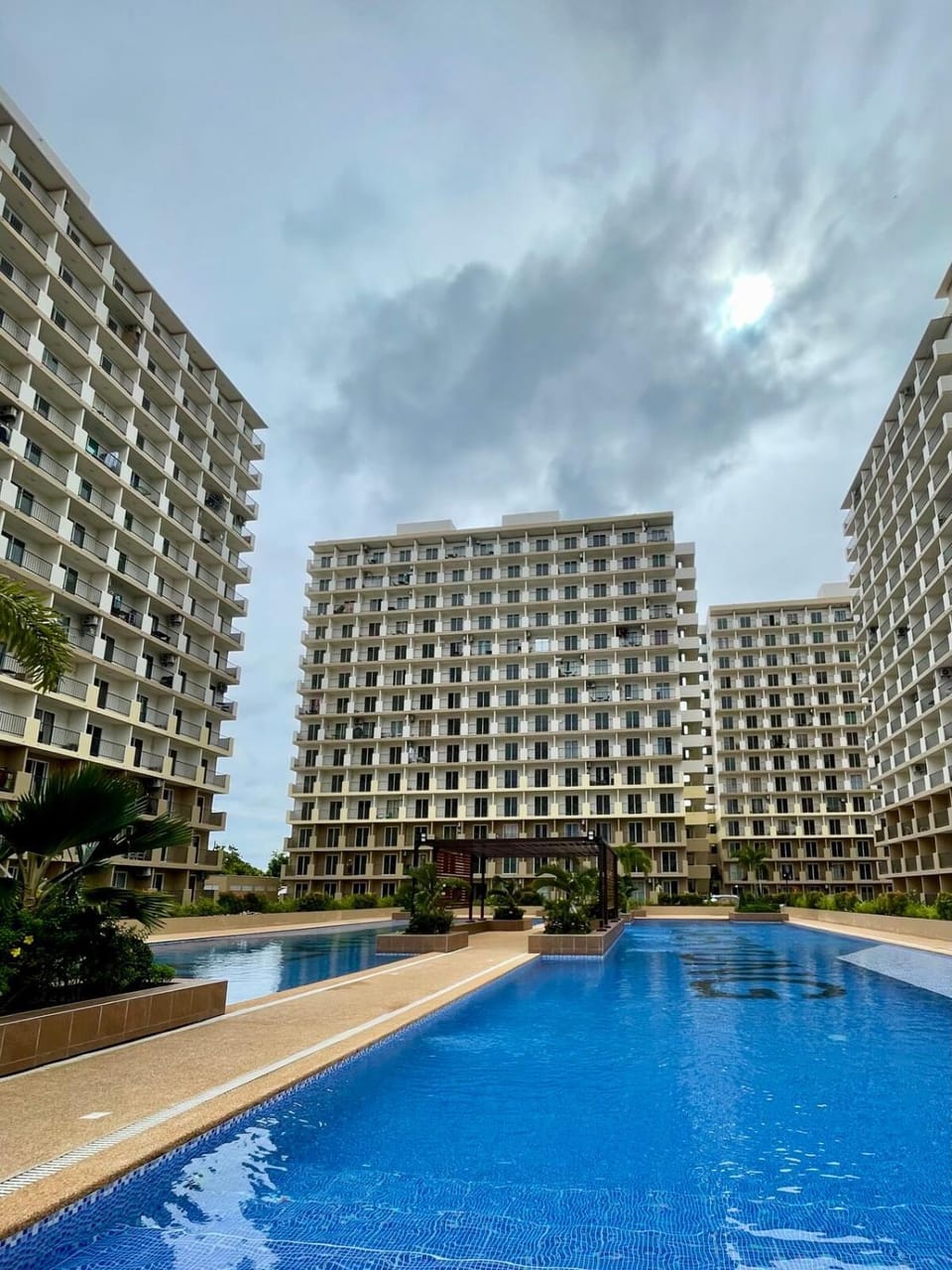 Swimming pool, Swimming pool