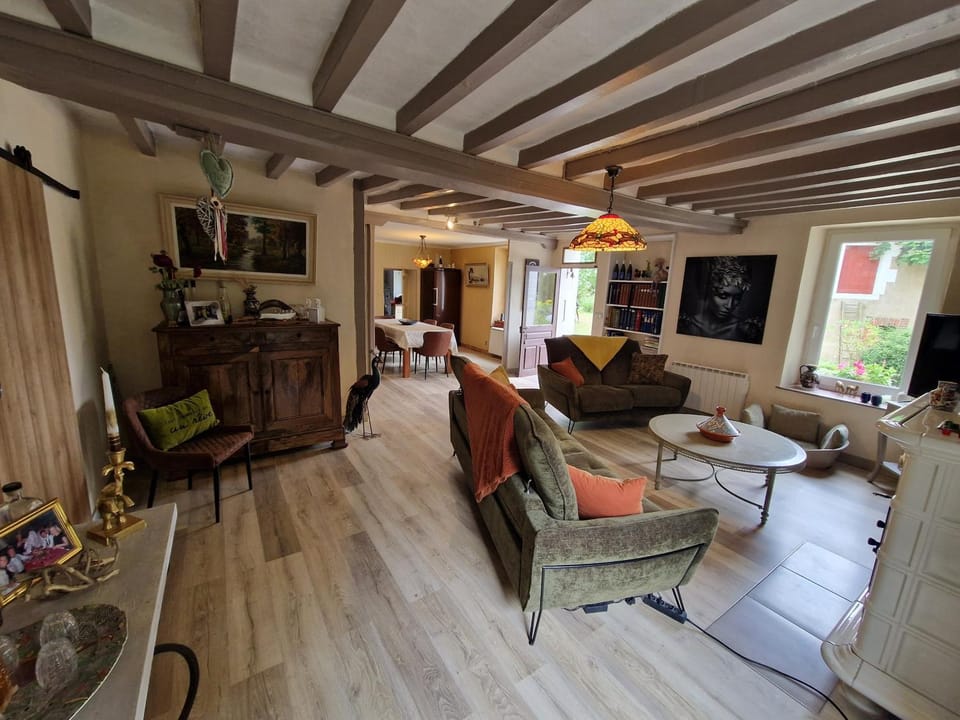 Communal lounge/ TV room