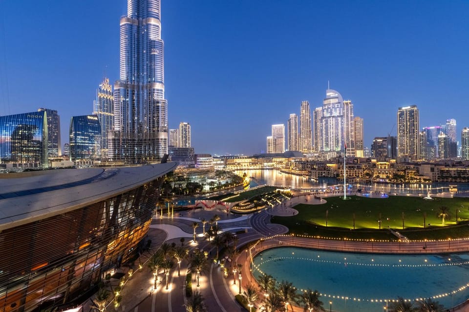 View (from property/room), City view, Landmark view, Pool view, Street view, Quiet street view