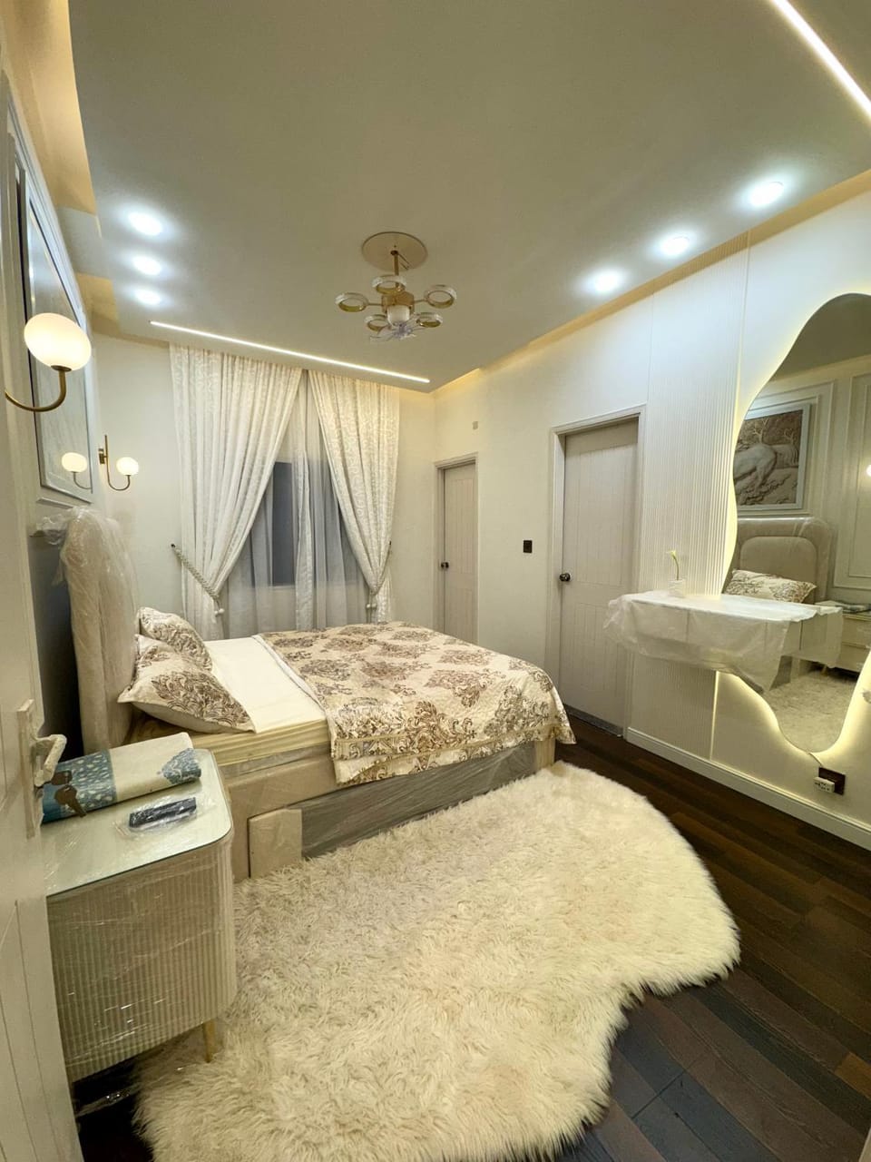 Photo of the whole room