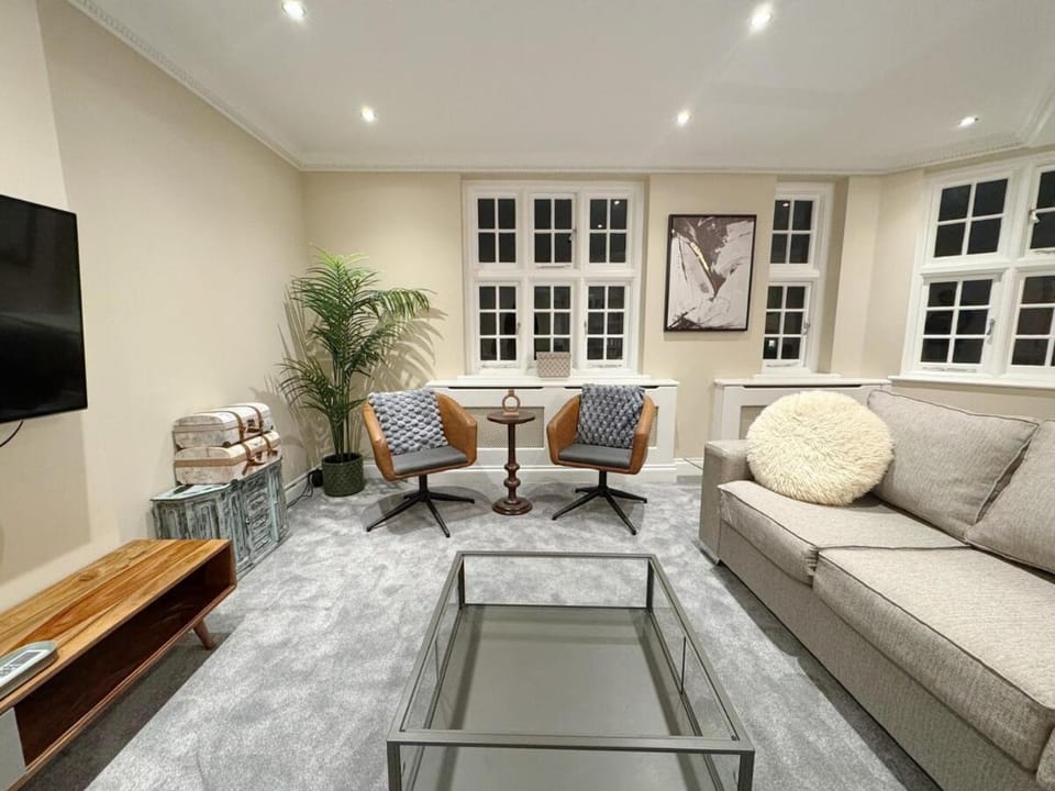Spacious Central London Penthouse Near Baker St Apartment in City of Westminster